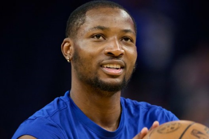 库明加经纪人否认去年拒绝均薪3000万续约合同